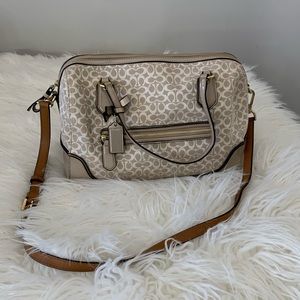 Coach cross over handbag